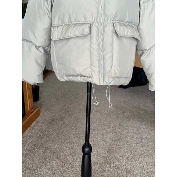 Dazy Oversized Short Puffer Jacket M Beige Full Zip Stand Collar Drawstring Hem - Picture 9 of 10